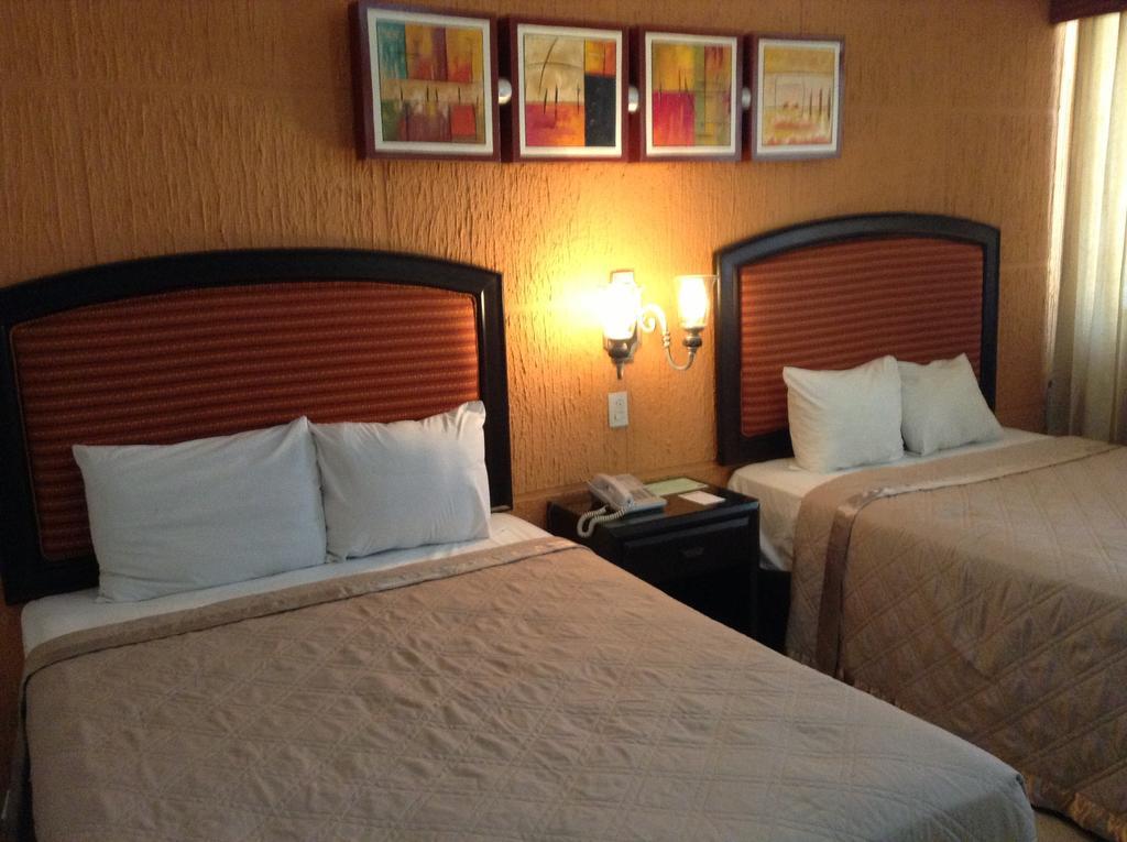 Eh Ejecutivo Urban Hotel Tepic Bagian luar foto